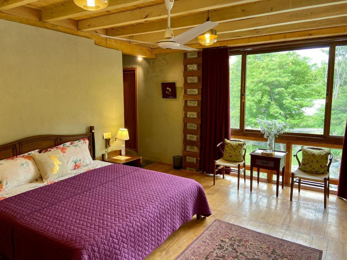 Riverdale Gilgit Luaran gambar
