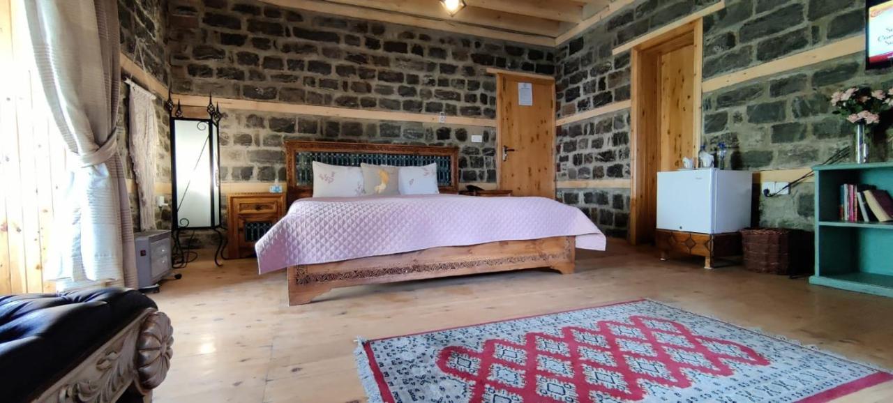 Riverdale Gilgit Luaran gambar